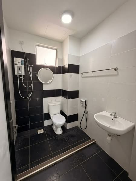 Service Residence for Sale at Twin Tower Residence - Venica For - Bathroom - PropertyGuru.com.my