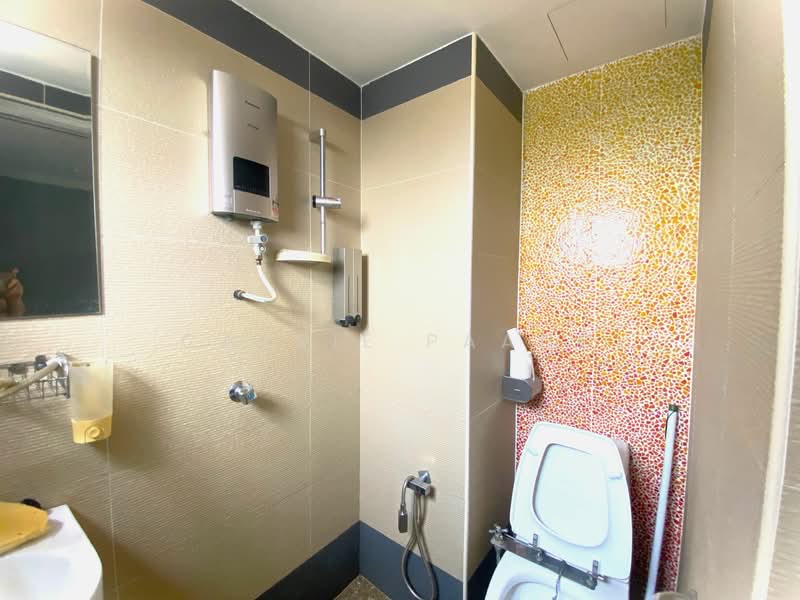Apartment for Sale at Pangsapuri Nilam - Carrie Paang - Bathroom - PropertyGuru.com.my