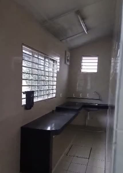 1-storey Terraced House for Rent in Bandar Sri Damansara (Selangor) - Jesse Lee - Kitchen - PropertyGuru.com.my