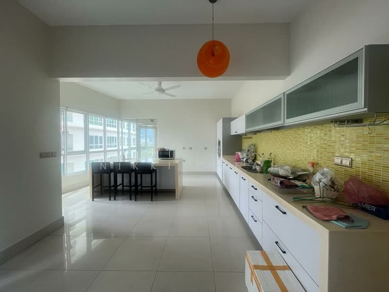Condominium for Sale at The Cove Condominium - Nikki Cheah - Kitchen - PropertyGuru.com.my