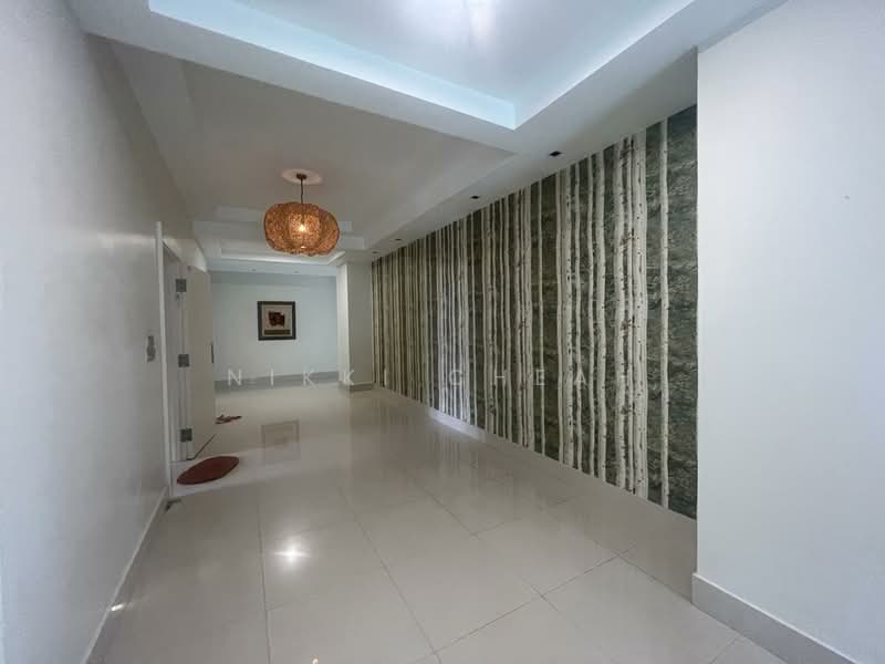 Condominium for Sale at The Cove Condominium - Nikki Cheah - Corridor - PropertyGuru.com.my