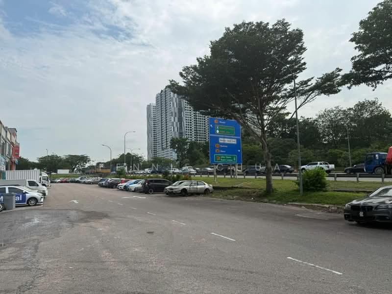 Shop for Rent in Taman Kempas Utama (Tebrau) - Fennie Chua - Exterior - PropertyGuru.com.my