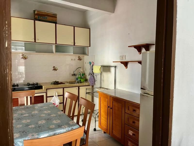 Pangsapuri untuk Dijual di Desa Pulau Tikus - Jan Tan - Kitchen - PropertyGuru.com.my
