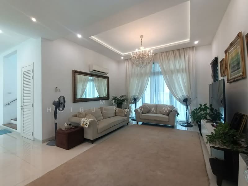Rumah Banglo untuk Dijual di Cyberjaya (Selangor) - Muhd Khairulnawawi Kamaruddin - Living Room - PropertyGuru.com.my
