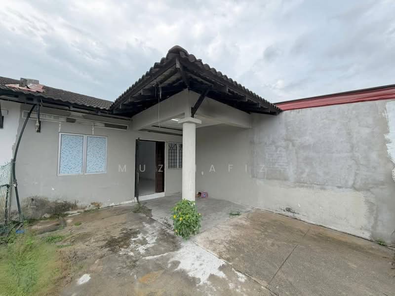 Rumah Teres 1 Tingkat untuk Dijual di Semenyih (Selangor) - Muz Hafiz - Exterior - PropertyGuru.com.my