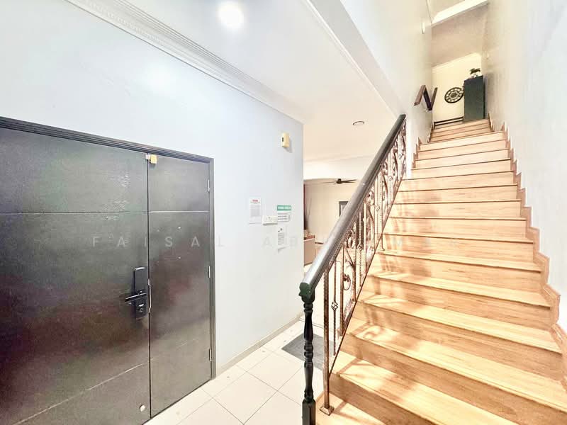 2-storey Terraced House for Sale in Seksyen 5 (Kota Damansara) - Faisal Abu Omar - Entrance - PropertyGuru.com.my