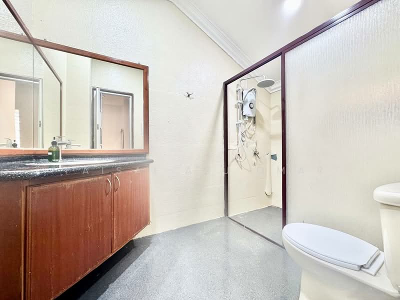 2-storey Terraced House for Sale in Seksyen 5 (Kota Damansara) - Faisal Abu Omar - Bathroom - PropertyGuru.com.my