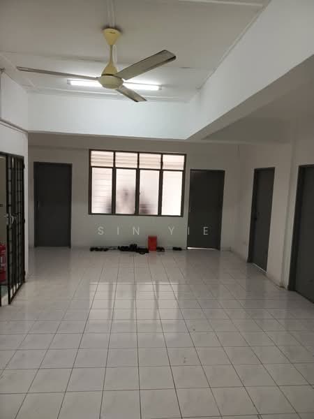 Shop for Rent in Taman Kebun Teh (Johor Bahru) - Sin Yie - Interior - PropertyGuru.com.my