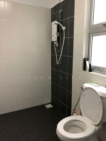 Servis Apartment untuk Disewa di Saville @ Kajang - Jason Liew - Bathroom - PropertyGuru.com.my