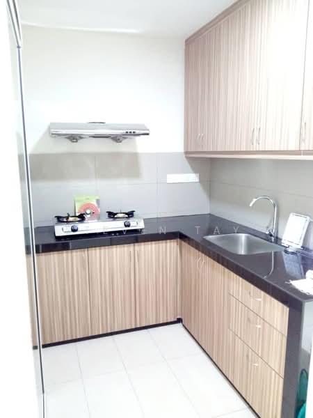 Kondominium untuk Dijual di Casa Green Condominium - Steven Tay - Kitchen - PropertyGuru.com.my