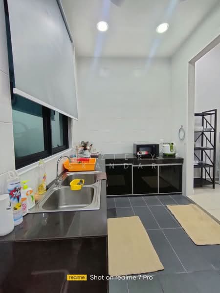 Semi-Detached House for Sale in Taman Melawati (Ulu Kelang) - Shaziery Iskandar - Kitchen - PropertyGuru.com.my