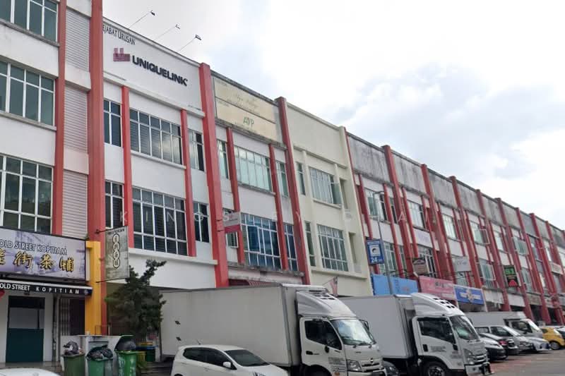 Kedai untuk Dijual di Seri Kembangan (Selangor) - Kingsley Chai - Exterior - PropertyGuru.com.my