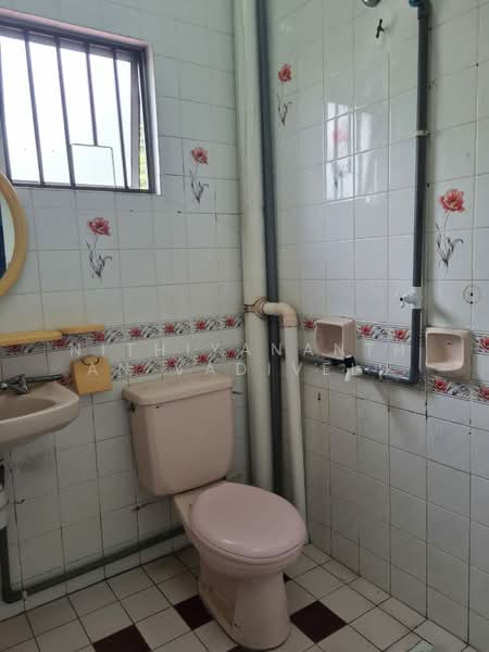 2-storey Terraced House for Sale in TTDI Jaya (Shah Alam) - Nithiyananthan Vadivelu - Bathroom - PropertyGuru.com.my