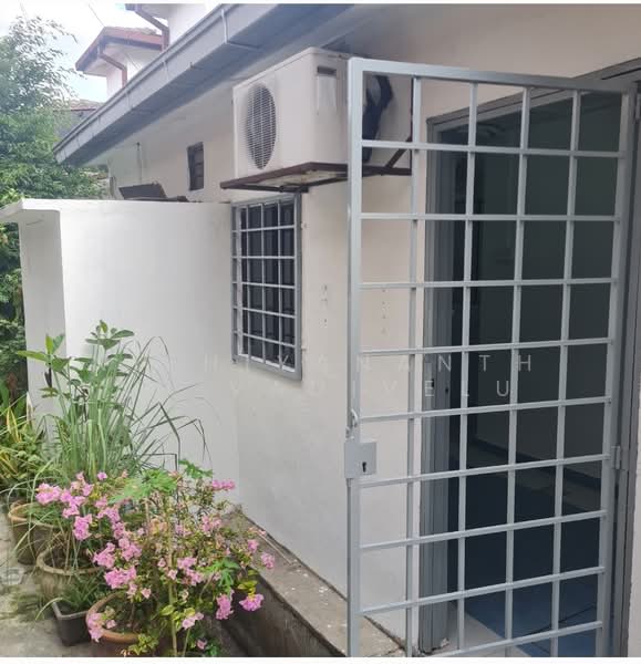 Rumah Teres 2 Tingkat untuk Dijual di TTDI Jaya (Shah Alam) - Nithiyananthan Vadivelu - Exterior - PropertyGuru.com.my