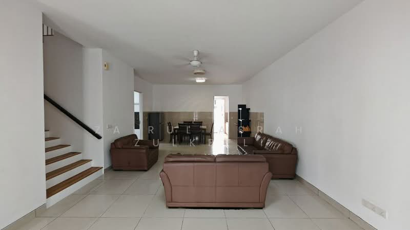 2.5-storey Terraced House for Sale in Putrajaya (Putrajaya) - Zairul Asrah Zulkefli - Living Room - PropertyGuru.com.my