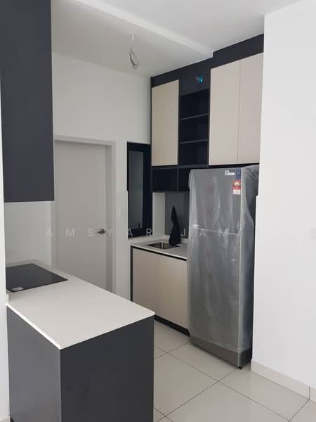 Service Residence for Rent at The Amber Residence @ TwentyFive.7 - Amsyar Jamil - Kitchen - PropertyGuru.com.my