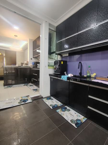 Rumah Teres 2.5 Tingkat untuk Dijual di Jia Residences (Seri Kembangan) - Terry Hoh - Kitchen - PropertyGuru.com.my