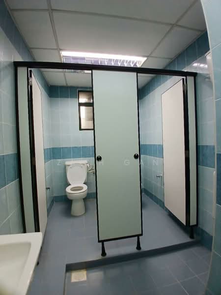 Pejabat untuk Disewa di KLCC (KL City Centre) - Zach Gan - Bathroom - PropertyGuru.com.my
