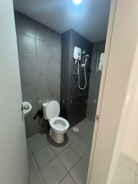Condominium for Rent at Residensi Sateria - Daniel Tan - Bathroom - PropertyGuru.com.my