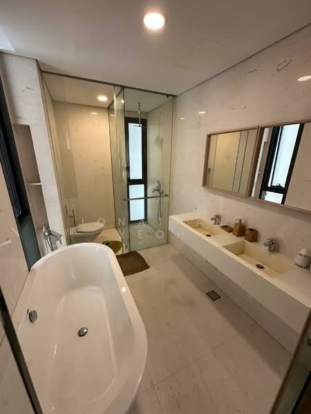 Kondominium untuk Disewa di The Capers @ Sentul East - Jonathan Yeoh - Bathroom - PropertyGuru.com.my
