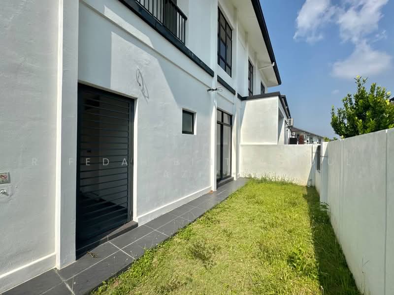 Rumah Berkembar untuk Dijual di Kuala Selangor (Selangor) - Rafedah Binti Abdul Aziz - Exterior - PropertyGuru.com.my