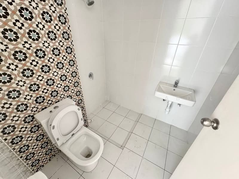 Rumah Berkembar untuk Dijual di Kuala Selangor (Selangor) - Rafedah Binti Abdul Aziz - Bathroom - PropertyGuru.com.my