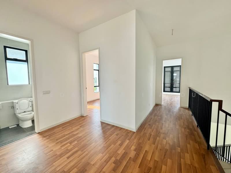 Rumah Berkembar untuk Dijual di Kuala Selangor (Selangor) - Rafedah Binti Abdul Aziz - Bathroom - PropertyGuru.com.my