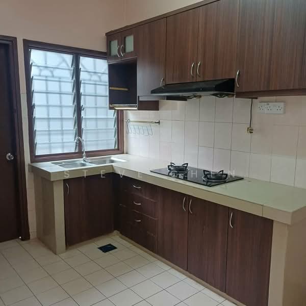Rumah Berkembar untuk Disewa di Rawang (Selangor) - Steve Chen - Kitchen - PropertyGuru.com.my