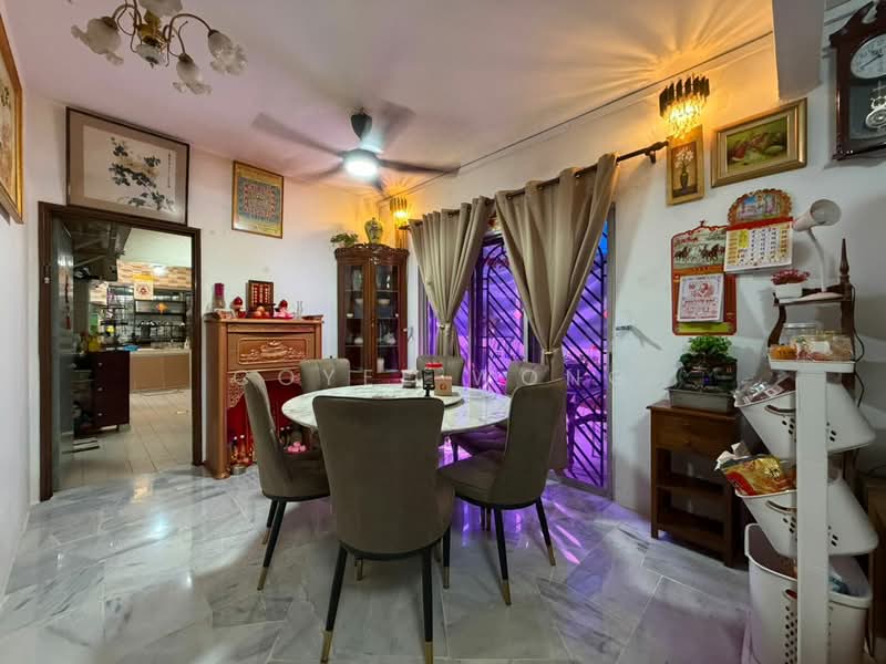 Rumah Berkembar untuk Dijual di Rawang (Selangor) - Coyee Wong - Dining Room - PropertyGuru.com.my