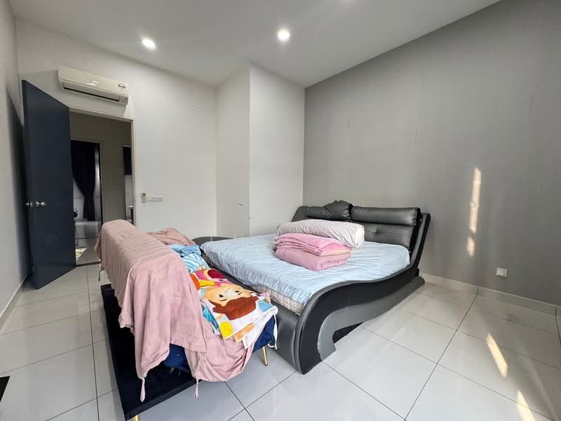 2-storey Terraced House for Sale in Johor Bahru (Johor) - Li Wei - PropertyGuru.com.my