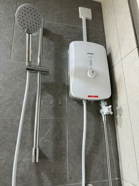 Servis Apartment untuk Disewa di Tuan 2egacy - Eva Yap - Bathroom - PropertyGuru.com.my