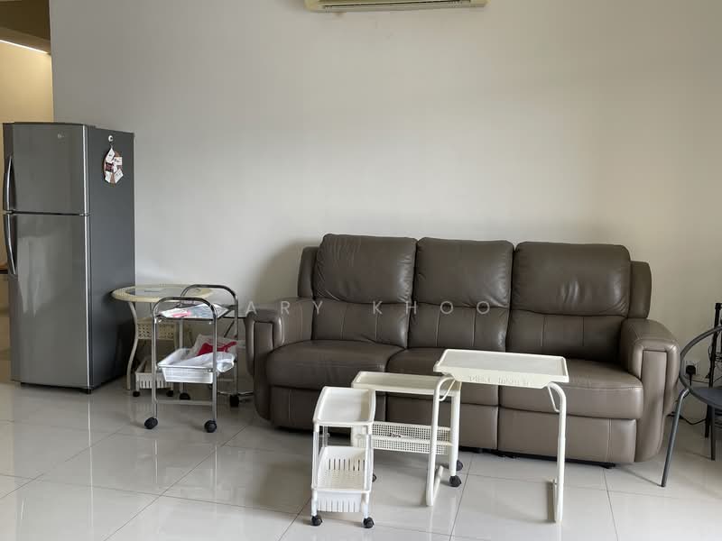 Servis Apartment untuk Dijual di Birch Plaza - Gary Khoo - Living Room - PropertyGuru.com.my
