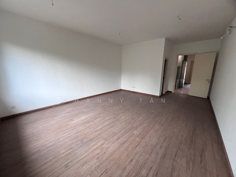 Rumah Berkembar untuk Dijual di Bandar Sungai Long (Selangor) - Shanny Tan - Living Room - PropertyGuru.com.my