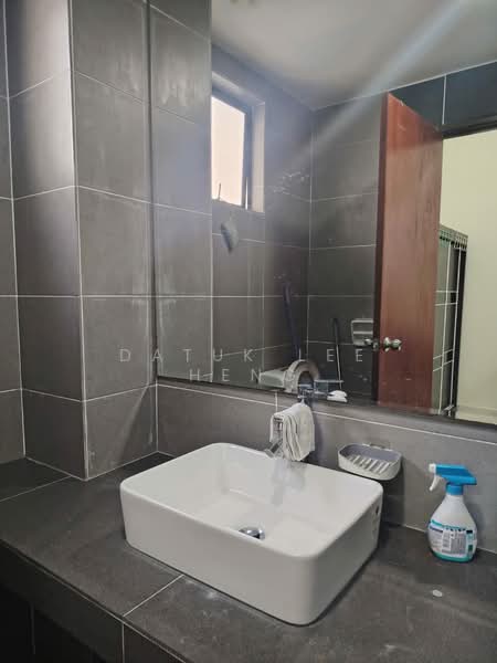 Condominium for Rent at Rayaria - Datuk Lee Heng - Bathroom - PropertyGuru.com.my