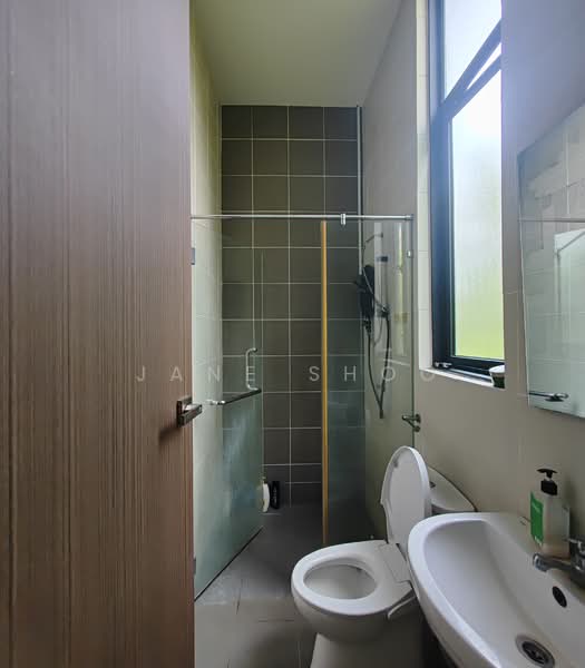Rumah Berkembar untuk Dijual di Seri Kembangan (Selangor) - Jane Shoo - Bathroom - PropertyGuru.com.my