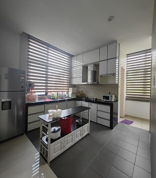 Rumah Berkembar untuk Dijual di Seri Kembangan (Selangor) - Jane Shoo - Kitchen - PropertyGuru.com.my