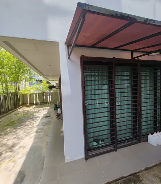 Rumah Berkembar untuk Dijual di Seri Kembangan (Selangor) - Jane Shoo - Exterior - PropertyGuru.com.my