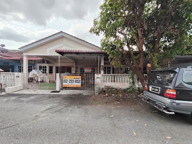 Rumah Teres 1 Tingkat untuk Dijual di Taman Intan Mutiara (Teluk Intan) - Muinuddin Muhamad - Exterior - PropertyGuru.com.my