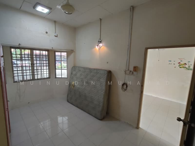 Rumah Teres 1 Tingkat untuk Dijual di Taman Intan Mutiara (Teluk Intan) - Muinuddin Muhamad - Interior - PropertyGuru.com.my