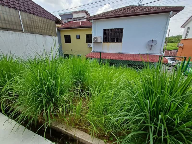 Rumah Teres 2 Tingkat untuk Dijual di Taman Puncak Jalil (Seri Kembangan) - Nazim Nadzar - Exterior - PropertyGuru.com.my