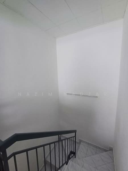 Rumah Teres 2 Tingkat untuk Dijual di Taman Puncak Jalil (Seri Kembangan) - Nazim Nadzar - Interior - PropertyGuru.com.my
