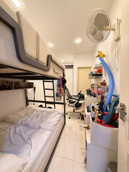 2-storey Terraced House for Sale in Taman Bestari Indah (Ulu Tiram) - Vincent Gian - Bedroom - PropertyGuru.com.my