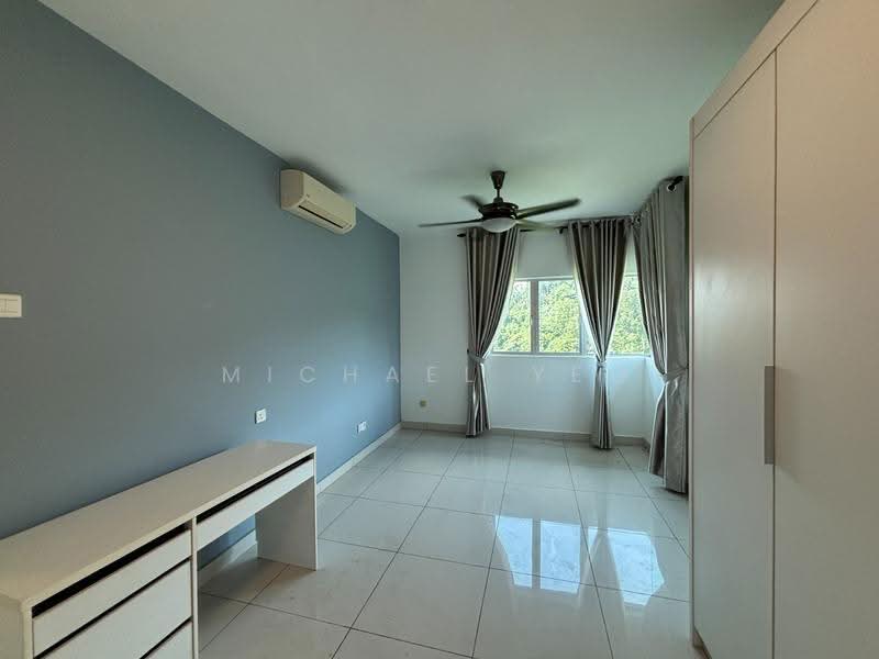 Kondominium untuk Dijual di Rimba Residence - Michael Yeo - Master Bedroom - PropertyGuru.com.my