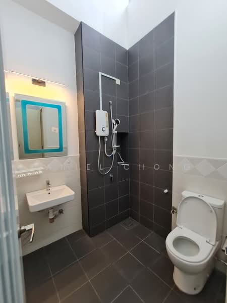 Bungalow for Sale in Eco Majestic (Semenyih) - Daniel Chong - Bathroom - PropertyGuru.com.my