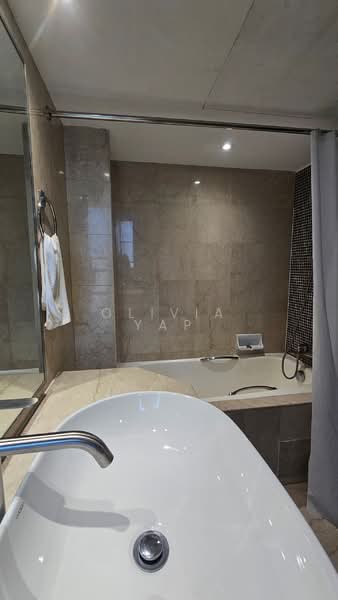 Kondominium untuk Disewa di Regency Tower - Olivia Yap - Bathroom - PropertyGuru.com.my