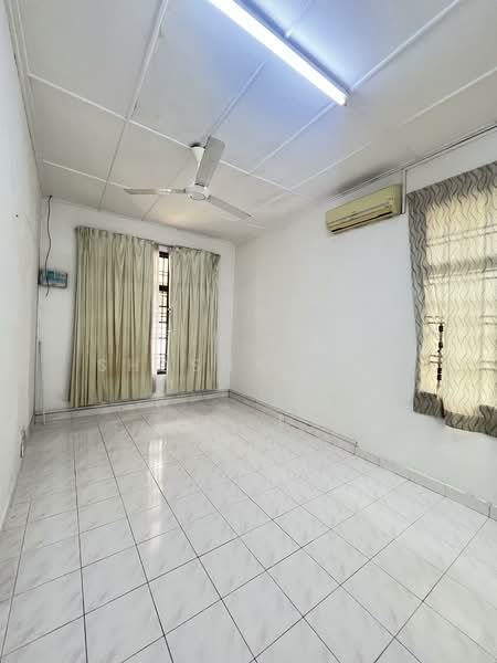 Rumah Teres 1 Tingkat untuk Disewa di Taman Molek (Johor Bahru) - Shasha Ang - Interior - PropertyGuru.com.my