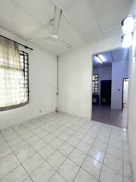 Rumah Teres 1 Tingkat untuk Disewa di Taman Molek (Johor Bahru) - Shasha Ang - Interior - PropertyGuru.com.my