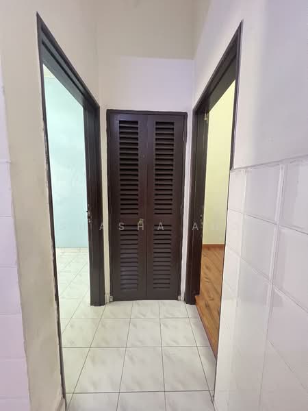 Rumah Teres 1 Tingkat untuk Disewa di Taman Molek (Johor Bahru) - Shasha Ang - Corridor - PropertyGuru.com.my