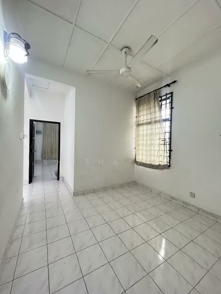 Rumah Teres 1 Tingkat untuk Disewa di Taman Molek (Johor Bahru) - Shasha Ang - Interior - PropertyGuru.com.my