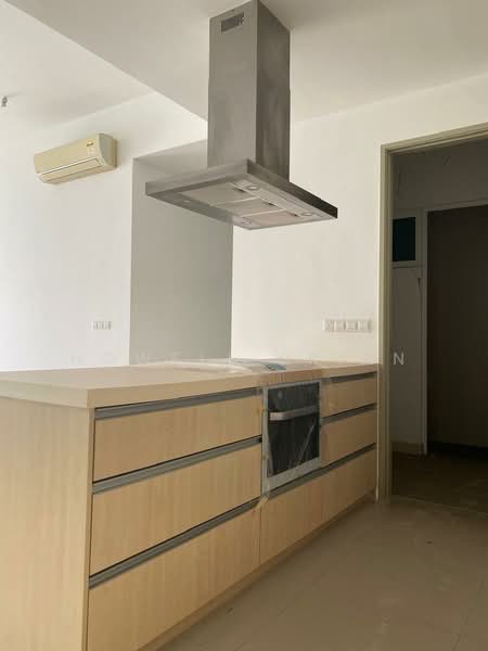 Condominium for Sale at Southbay Plaza - howell brian - Kitchen - PropertyGuru.com.my